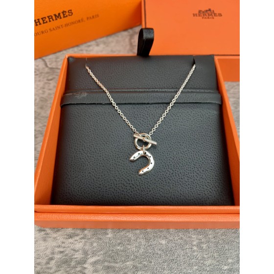 Hermes necklace