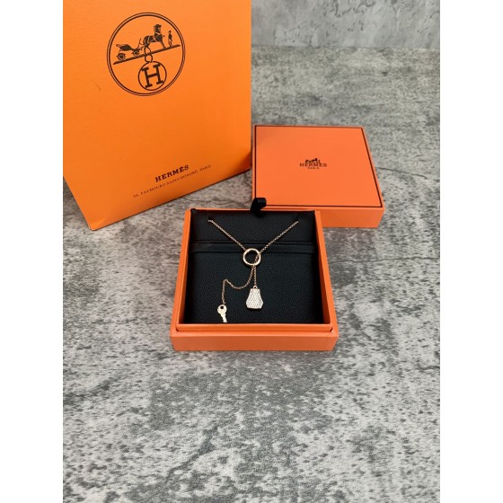 Hermes necklace