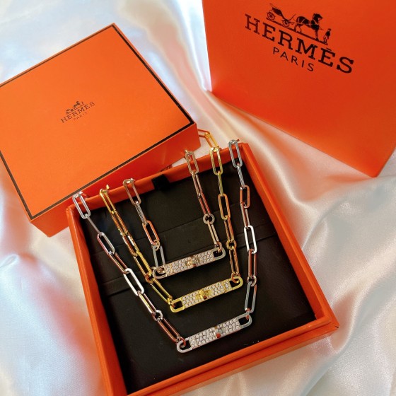 Hermes necklace