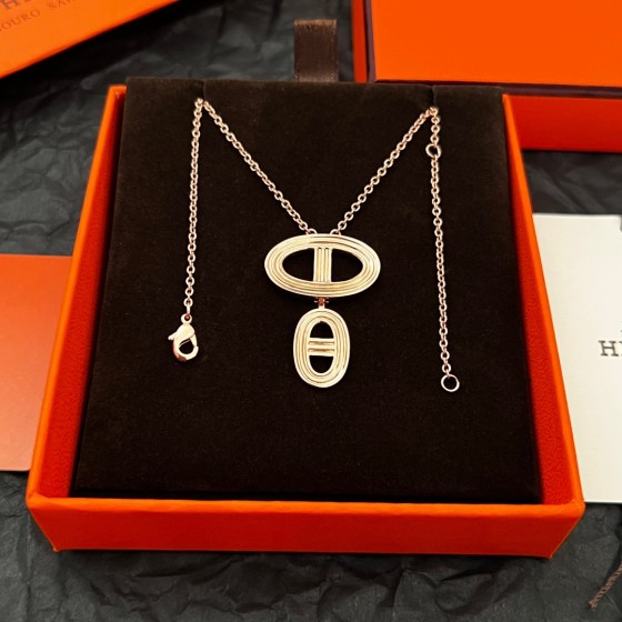 Hermes necklace