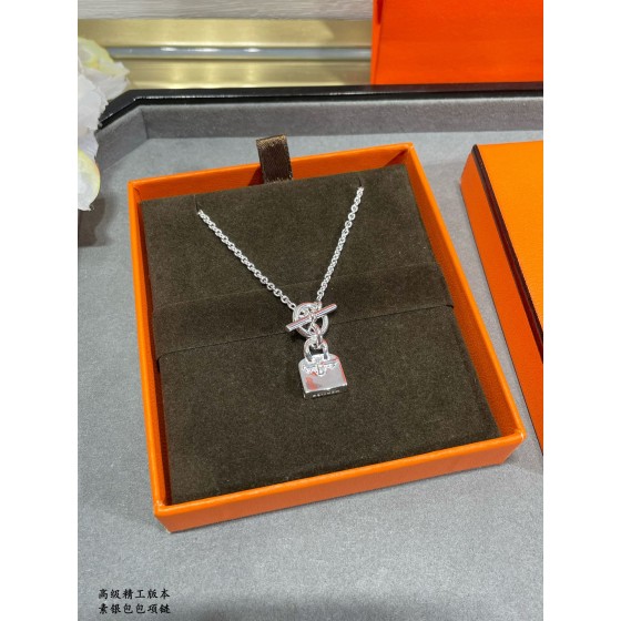 Hermes necklace