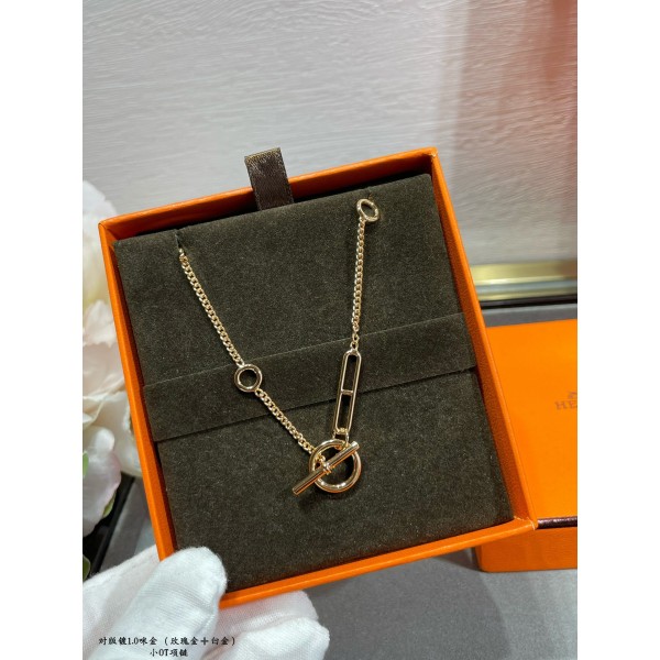 Hermes necklace