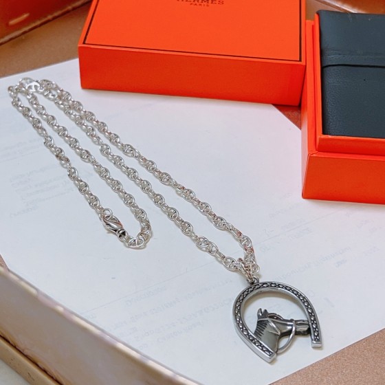 Hermes necklace
