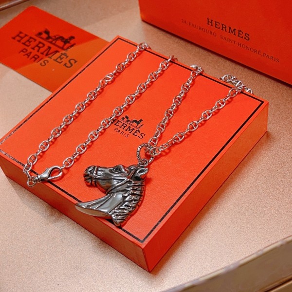 Hermes necklace