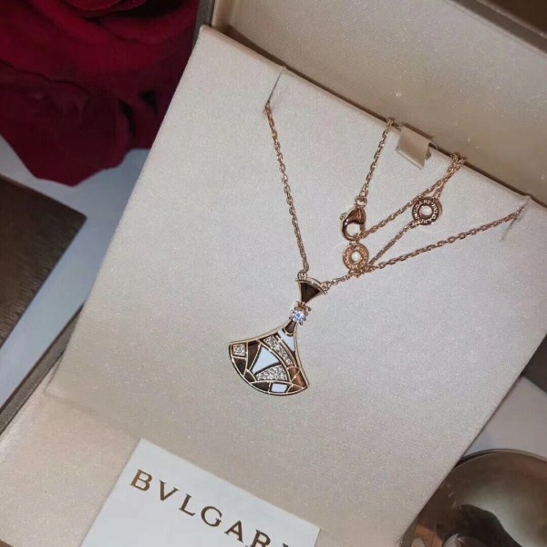 BVLGARI  necklace