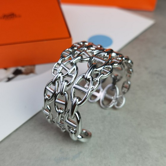 Hermes bracelet