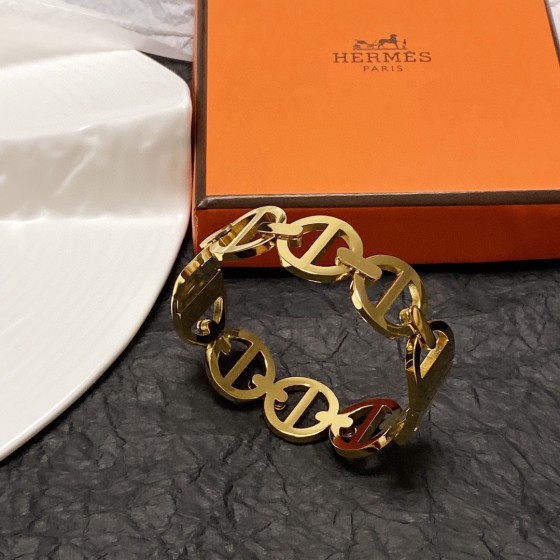 Hermes bracelet