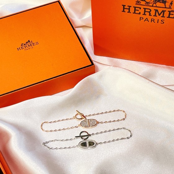 Hermes bracelet