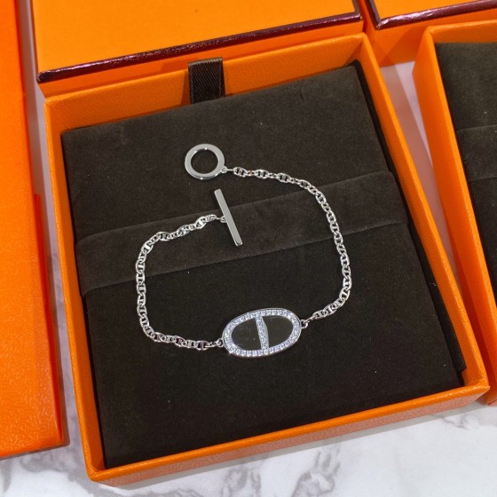 Hermes bracelet