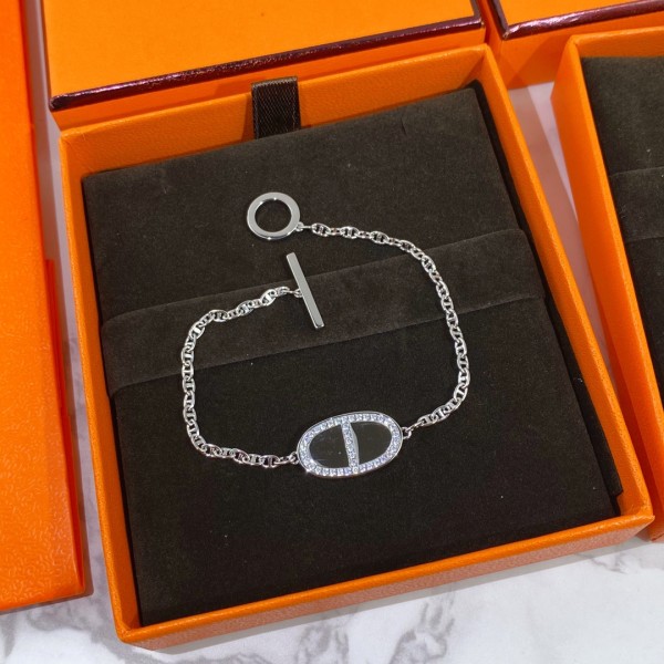 Hermes bracelet