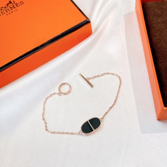 Hermes bracelet