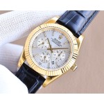 Rolex . The bezel adopts 48 Slovak diamonds