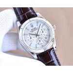 Rolex . The bezel adopts 48 Slovak diamonds