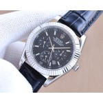 Rolex . The bezel adopts 48 Slovak diamonds