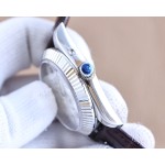 Rolex . The bezel adopts 48 Slovak diamonds