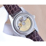 Rolex . The bezel adopts 48 Slovak diamonds