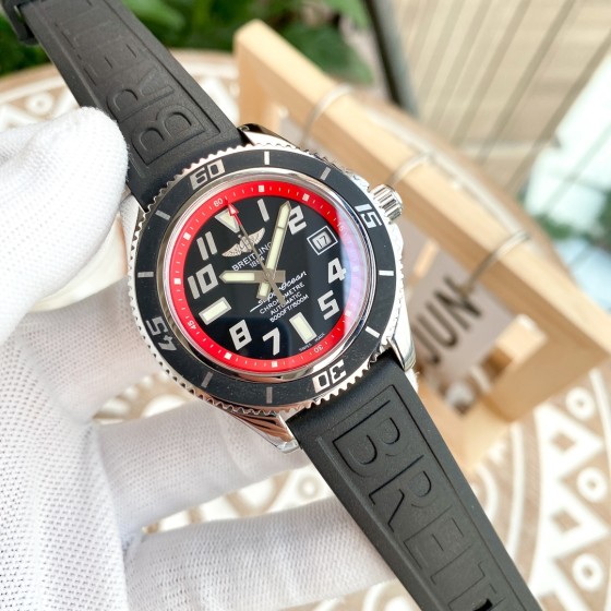 Breitling - Breitling A1736402 Superocean 316L stainless steel polished case