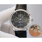 Blancpain - This functional watch comes from the classic Blancpain collection