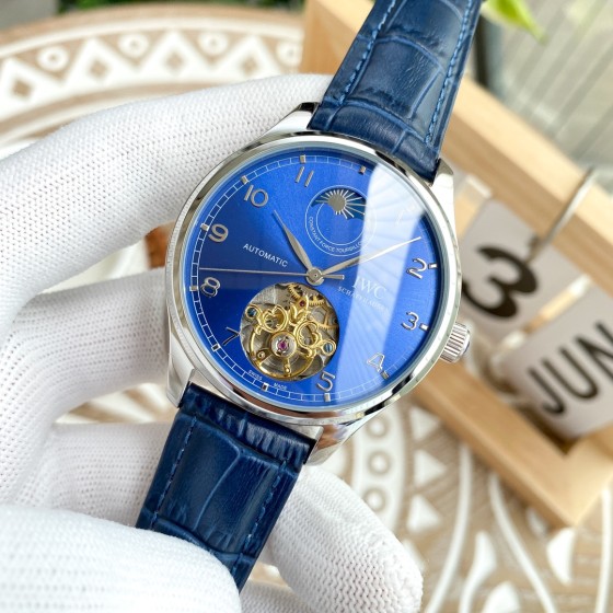 IWC- Fine men's watches Fully automatic mechanical movement, top 316 steel case and strap