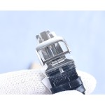 Jaeger-LeCoultre Geographer Q1428421