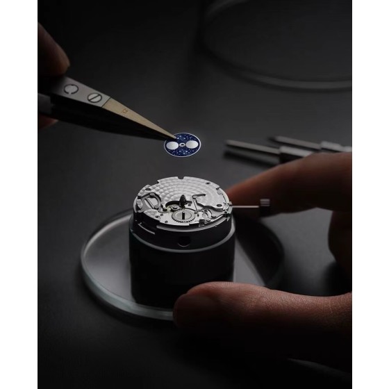 Jaeger-LeCoultre Moonphase Master Collection