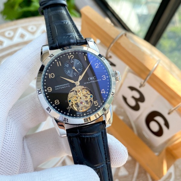 IWC- Fine men's watches Fully automatic mechanical movement, top 316 steel case and strap
