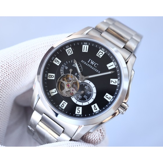 IWC- Built-in Japanese original 82s7 movement Sapphire scratch-resistant mirror 316 steel case Imported calfskin strap