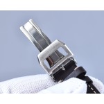 IWC- Presented in a purer design Built-in automatic mechanical movement