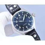 IWC- Presented in a purer design Built-in automatic mechanical movement