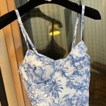 迪奥吊带聚拢连体泳衣