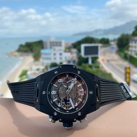 Hublot-BigBang Big Bang Element Material Chronograph
