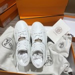 Hermes latest Kelly buckle small white shoes sneakers