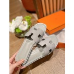 Hermes new revision of the first layer of cowhide