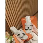 Hermes new revision of the first layer of cowhide