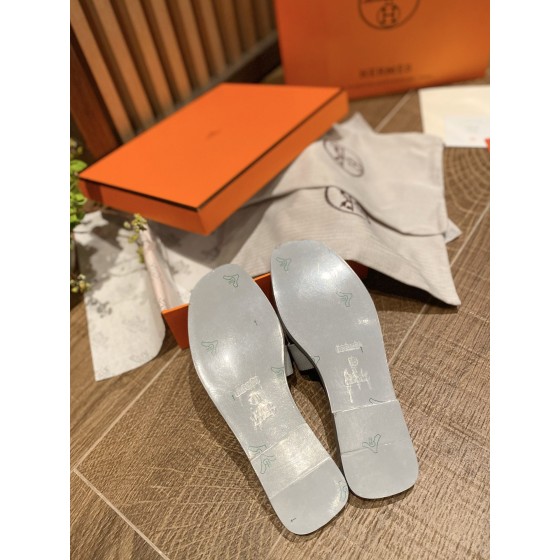 Hermes new revision of the first layer of cowhide