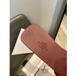 Hermes Pig Nose Classic Slippers