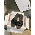 Hermes Pig Nose Classic Slippers