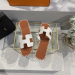 Hermes new woven slippers