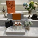 Hermes new woven slippers