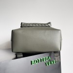 Bottega Veneta BV Braided Shoulder Bag Original Wild Green #653118