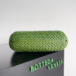 Bottega Veneta CLICKER Large Green Pepper Green #730969