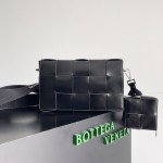 Bottega Veneta bv 2-in-1 cassette #741777