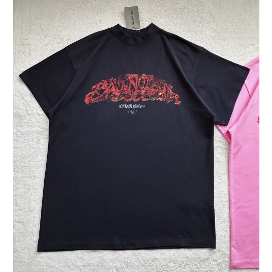 Balenciaga...🔥Flame floral print round neck and short sleeves