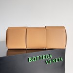 Bottega Veneta bv torte bag light brown large #609175