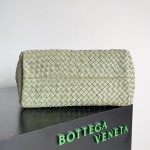 Bottega Veneta bv vegetable basket medium Travertine green #608810