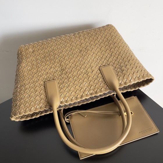 Bottega Veneta bv vegetable basket medium mustard green #608810