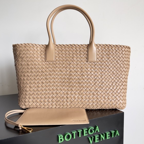 Bottega Veneta bv vegetable basket large soft pink #608810