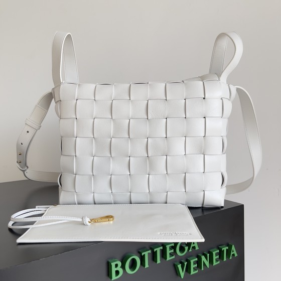 Bottega Veneta Bowling Bag White #80837