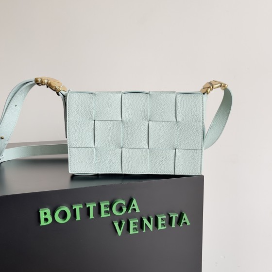 Bottega Veneta Cassette 5-panel lychee print Aqua Duck Blue #666870