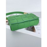 Bottega Veneta Cassette 5-panel lychee pattern Parrot Green #666870